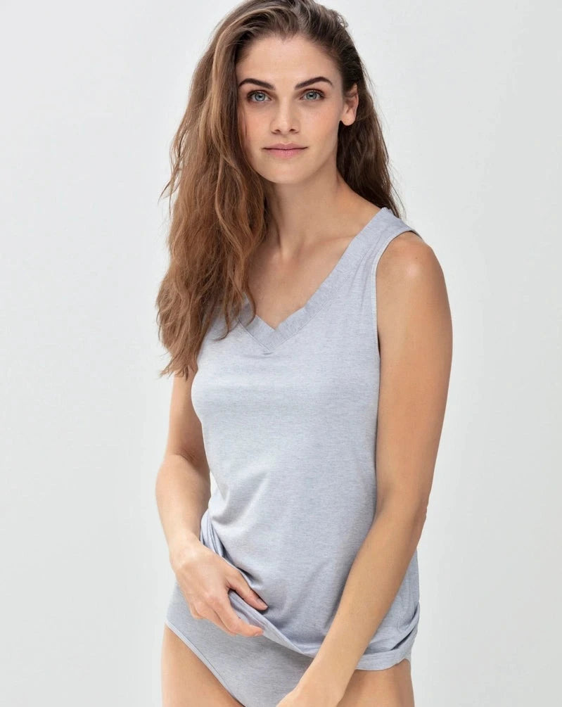 V-neck top, Mood