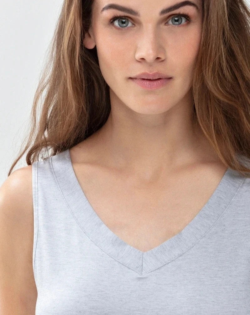 V-neck top, Mood