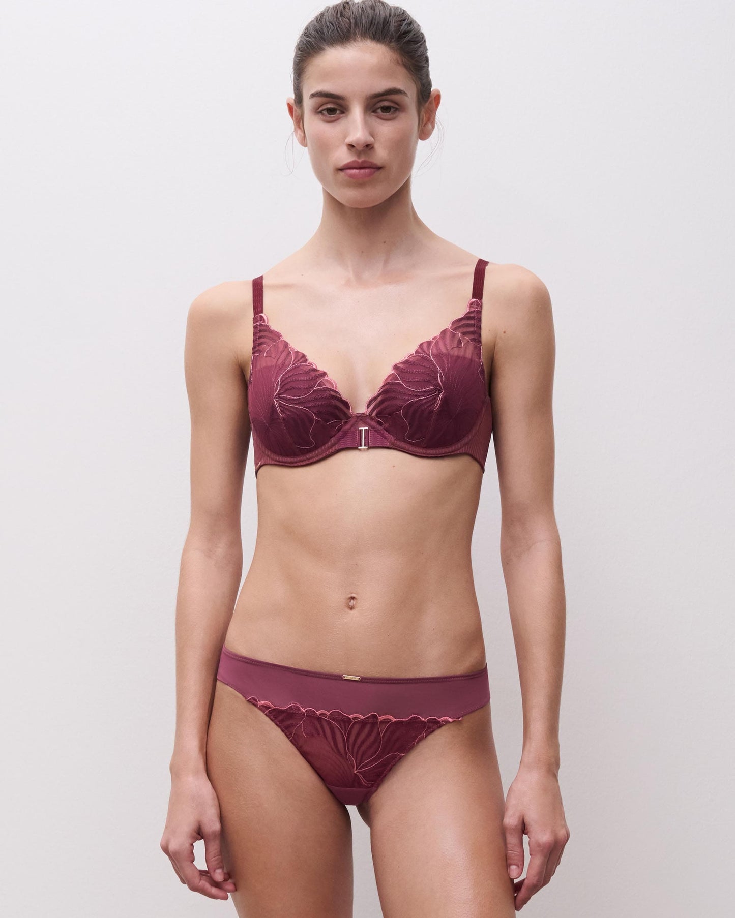 Thong stringtruse, chantelle legend, sienna rød burgunder, undertøy frilin norge