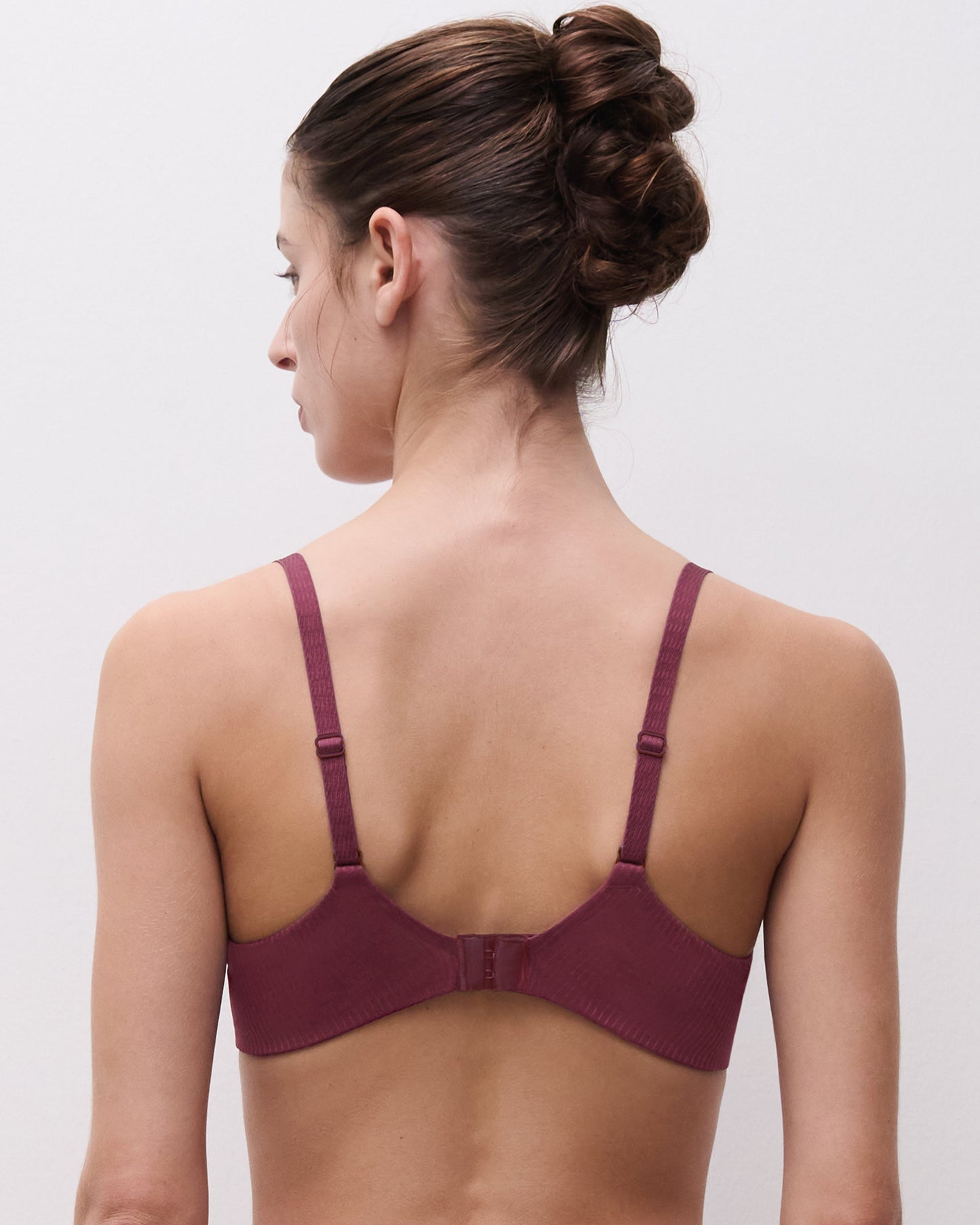 Plunge t-shirt bra triangel BH Legend Sienna burgunder Chantelle, Frilin undertøy norge