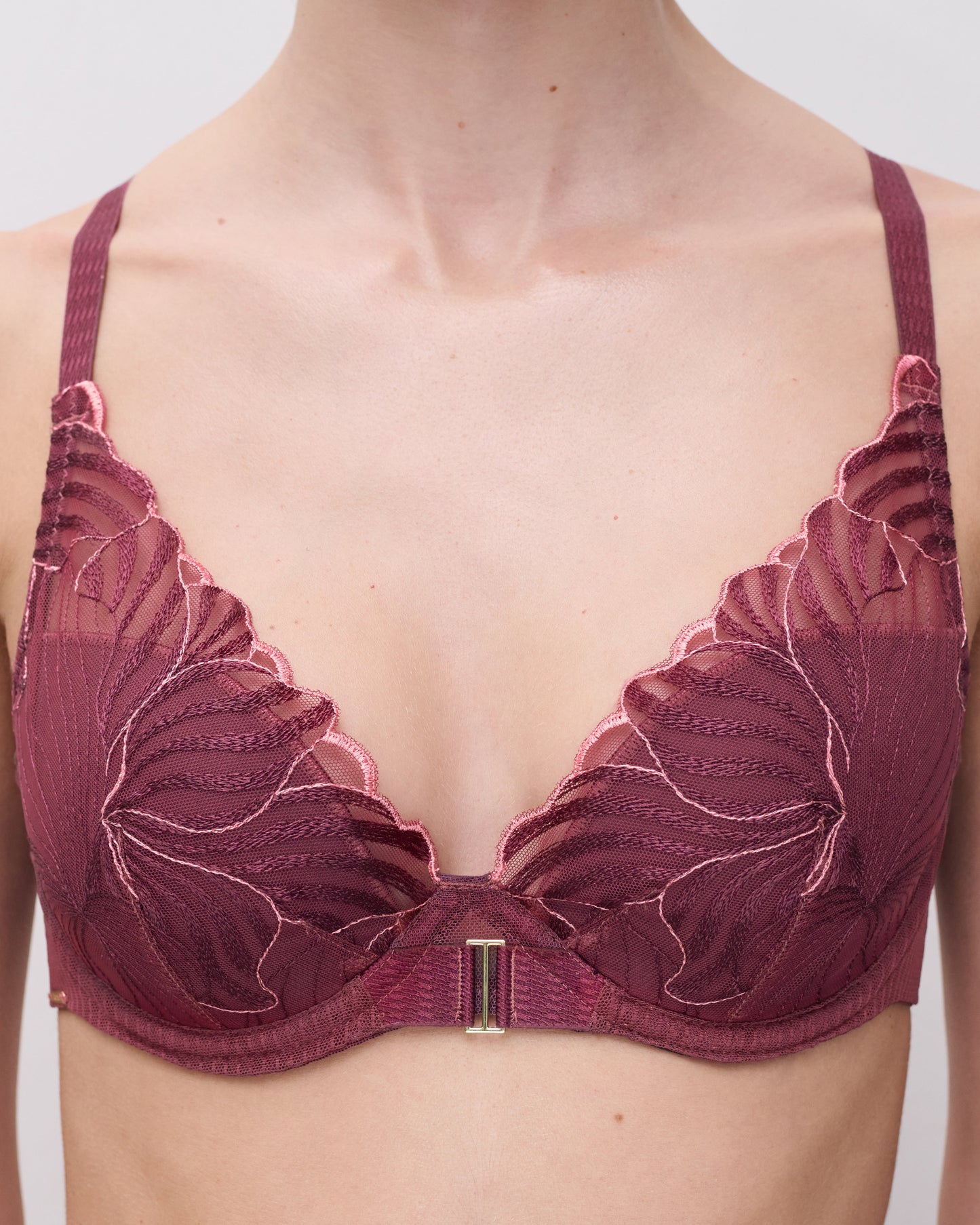 Plunge t-shirt bra triangel BH Legend Sienna burgunder Chantelle, Frilin undertøy norge