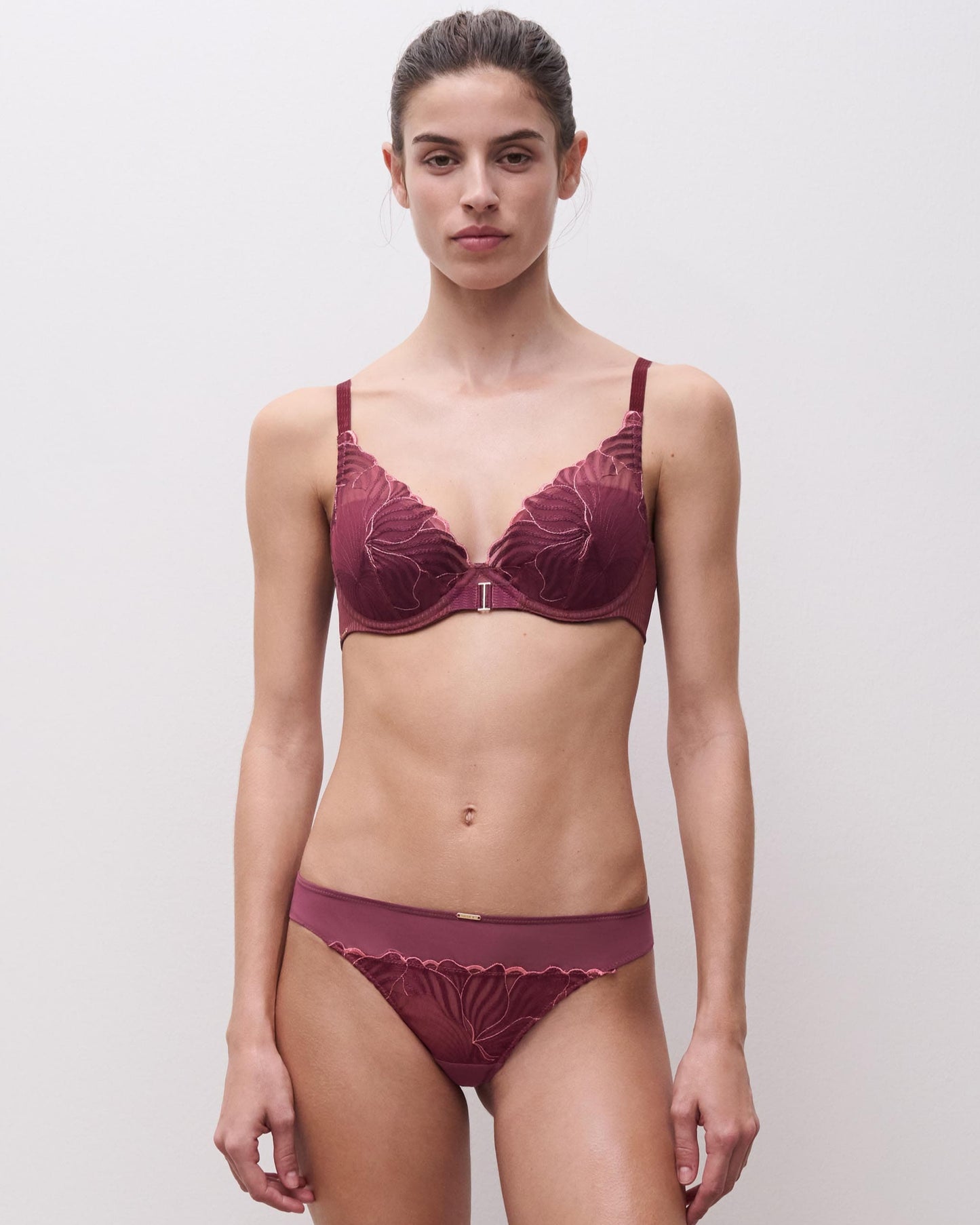 Plunge t-shirt bra triangel BH Legend Sienna burgunder Chantelle, Frilin undertøy norge
