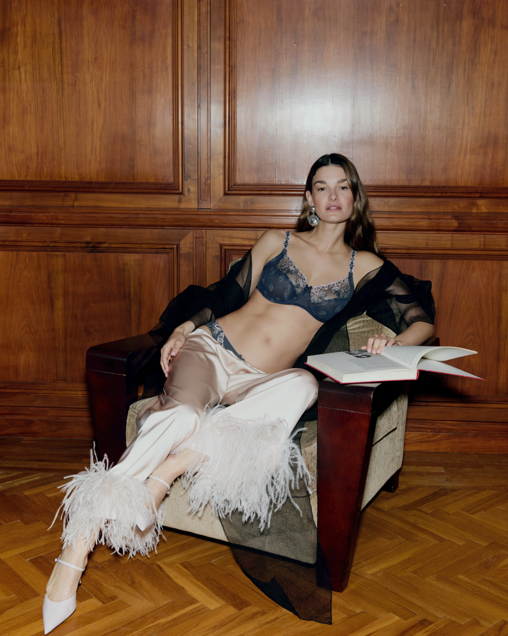 BH full cup 3-part covering, Chantelle Champs Elysées grå grey blushed ash, Undertøy Frilin Norge