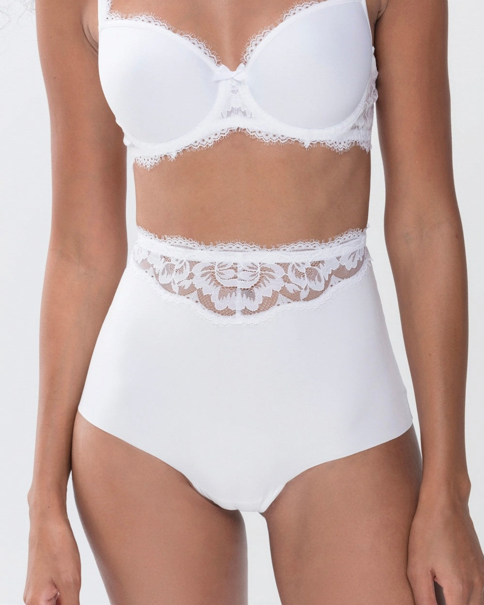 Truse høy high waist Mey amazing, hvit white blonde sømløs undertøy