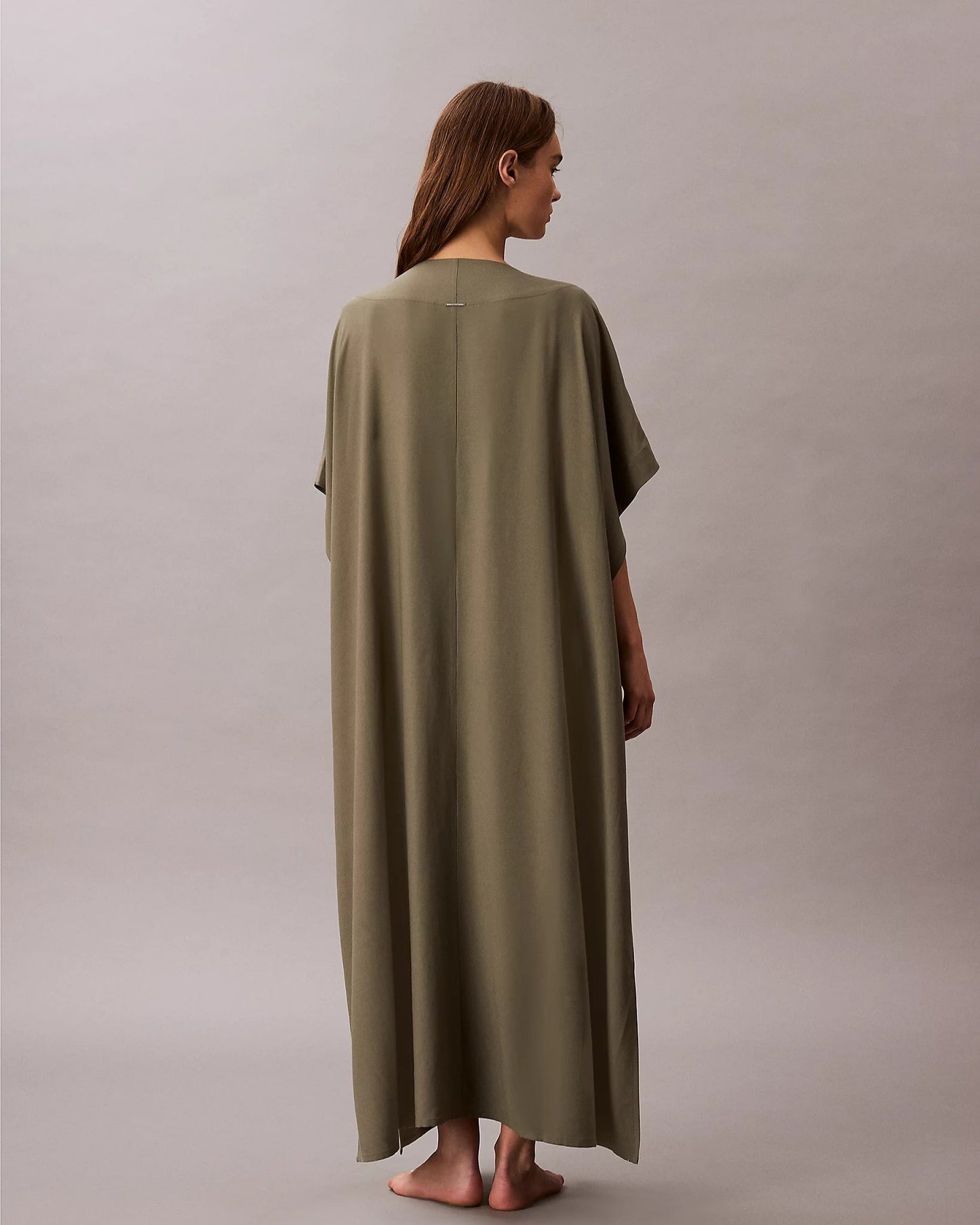 Kaftan kimono Calvin Klein swimwear dusty olive viskose lin, norge frilin