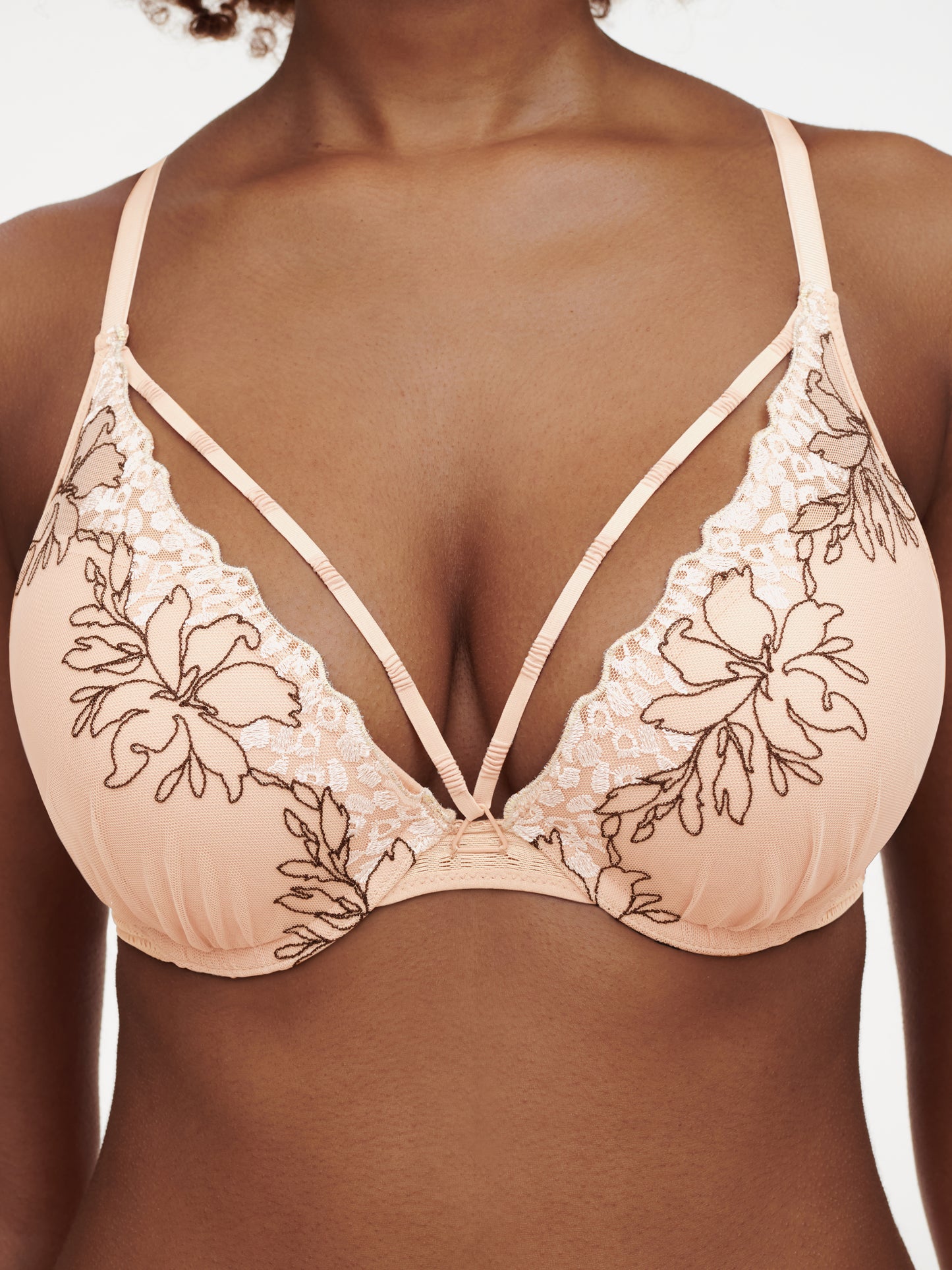 Undertøy BH push up plunge, nude beige, chantelle pulp