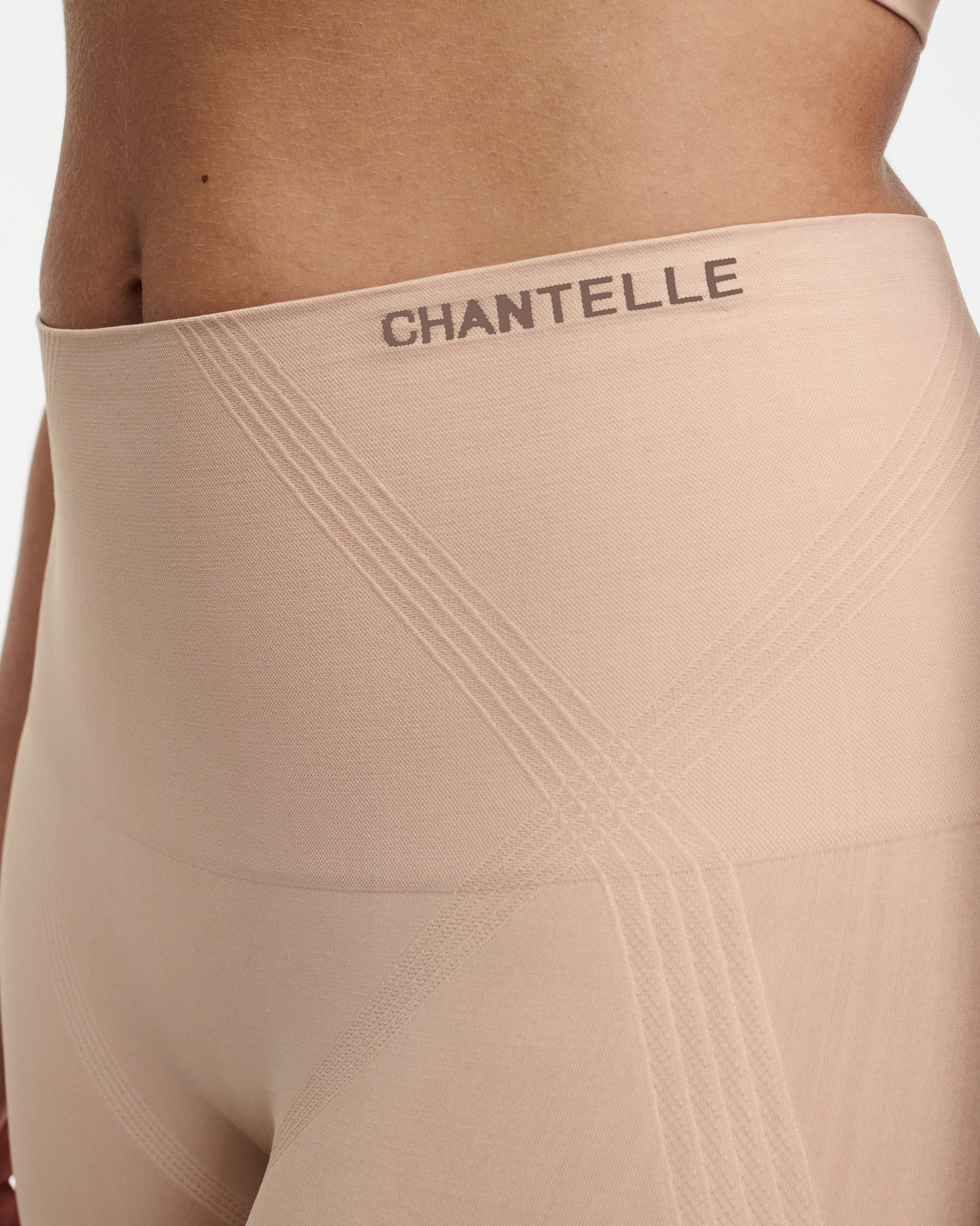 Undertøy shapewear hold-in, Norge dame, biker shorts, beige nude, Chantelle