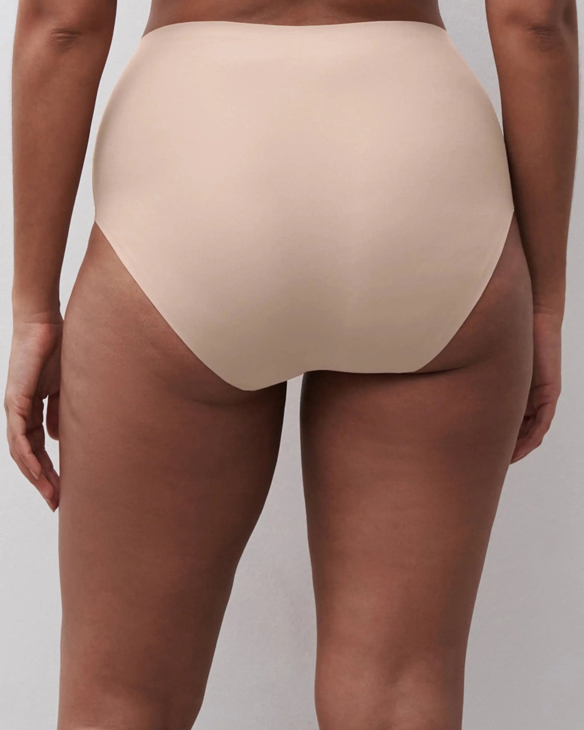 Softstretch høy truse høytlivstruse sømløs plus size chantelle, undertøy frilin norge