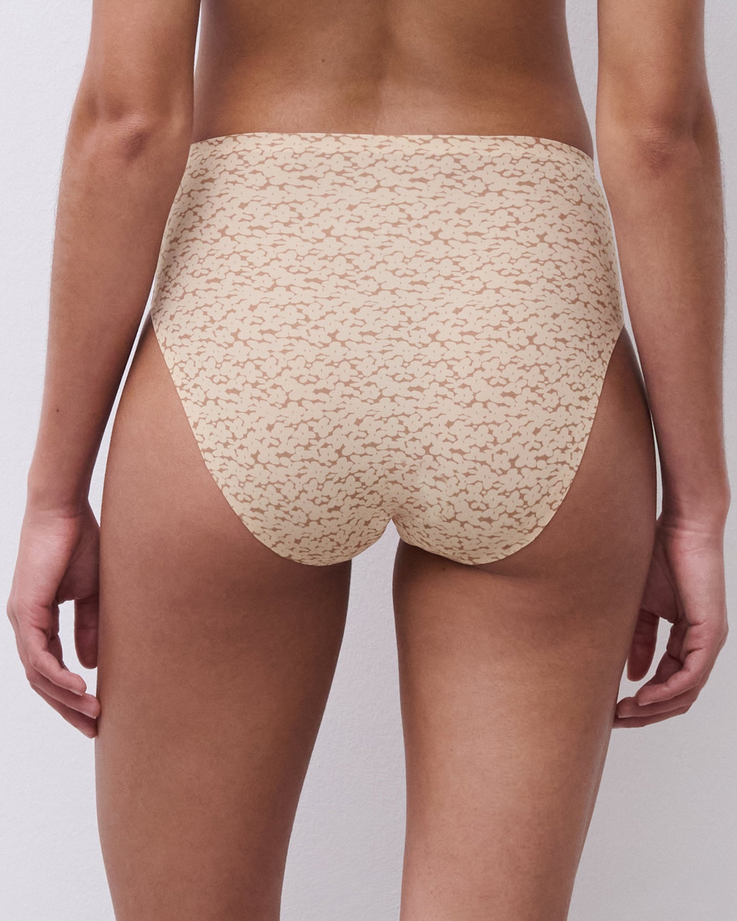 Truse sømløs Softstretch Chantelle high cut nude beige undertøy frilin norge