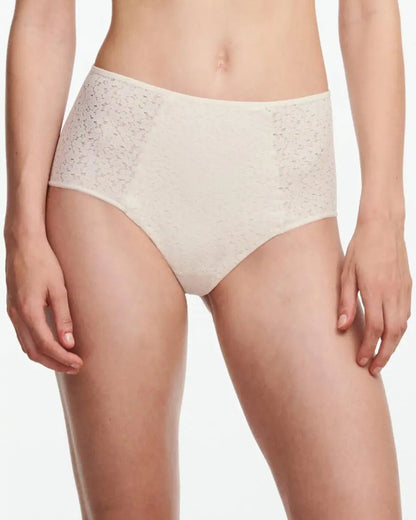 Truse med høyt liv høytlivstruse pearl ivory hvit chantelle norah blonde, undertøy frilin norge