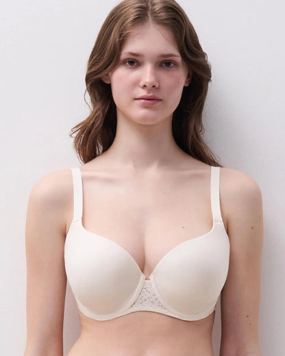 BH T-skjorte-bh pearl off withe Chantelle Norah, undertøy frilin norge
