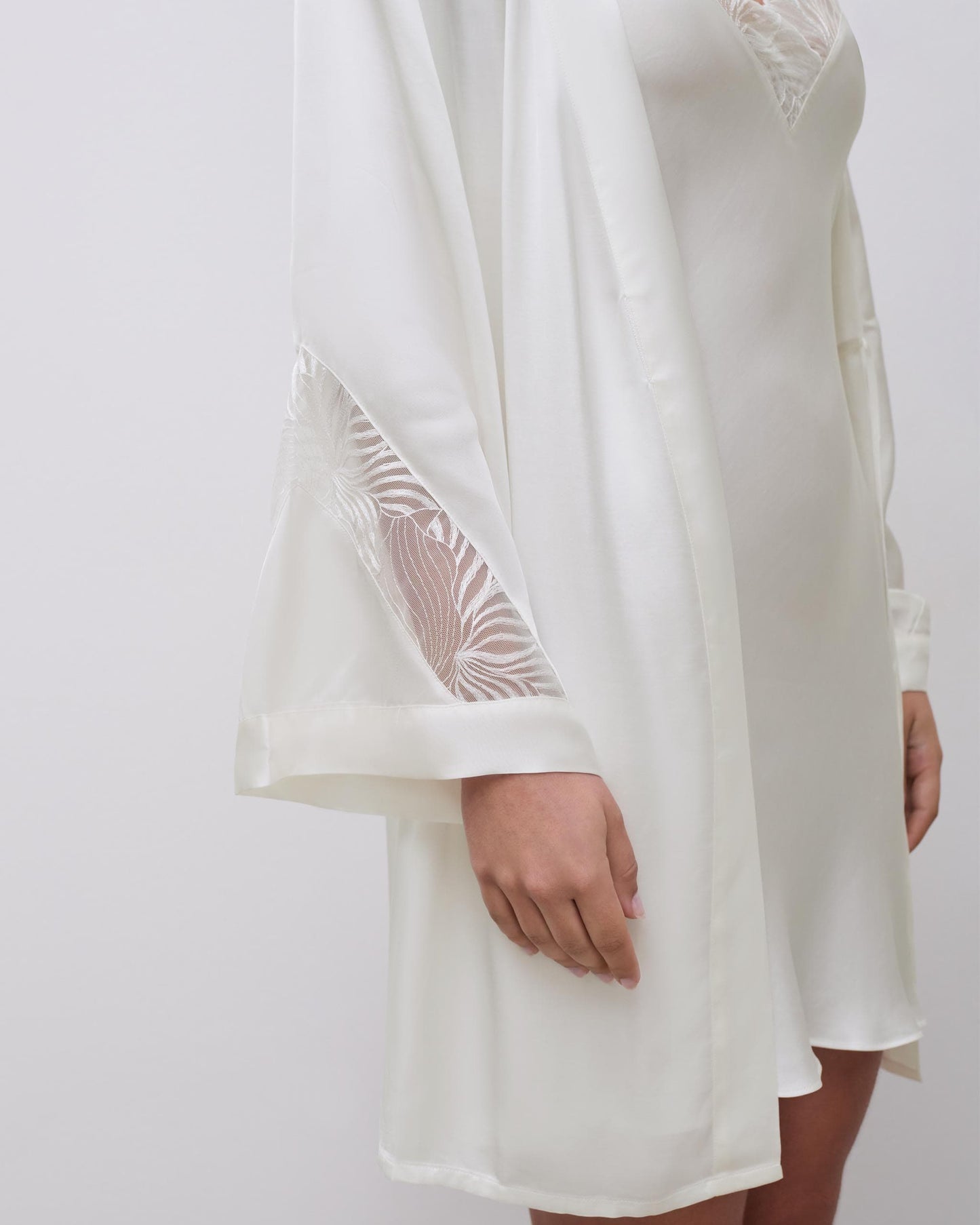 Nattkjole chemise modal viskose, chantelle Legend, milk hvit, frilin undertøy norge