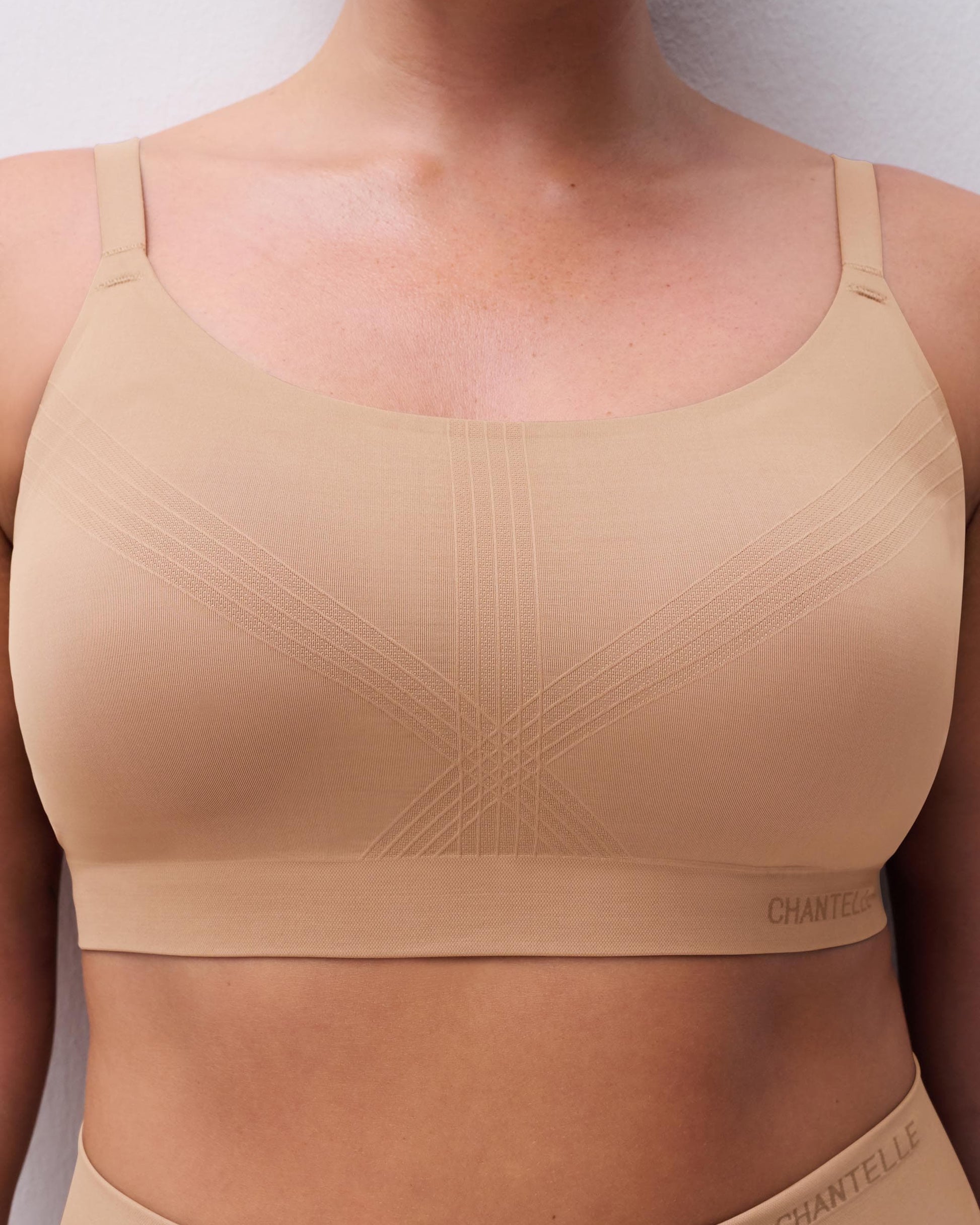 Bralette BH support uten spiler wirefree smooth comfort, undertøy norge dame, chantelle, beige brun terracotta
