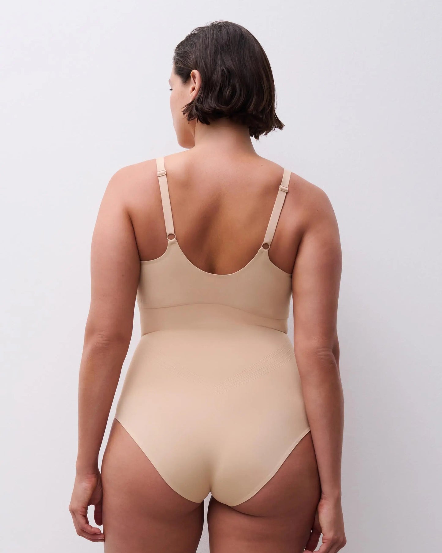 Body Shapewear hold-in support, undertøy norge dame, chantelle smooth comfort, beige nude
