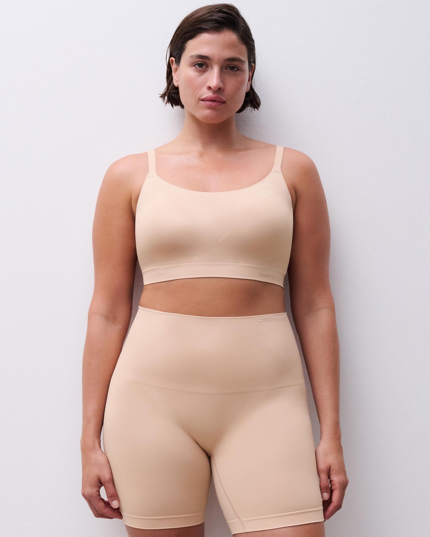 Shapewear hold-in biker shorts, undertøy norge dame, chantelle, nude beige