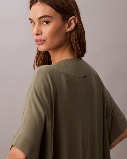 Kaftan kimono Calvin Klein swimwear dusty olive viskose lin, norge frilin