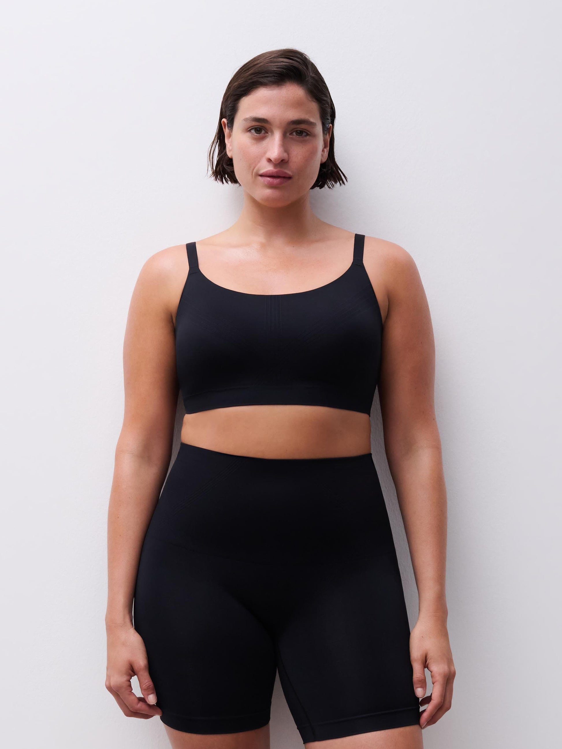 Shapewear hold-in biker shorts, undertøy norge dame, chantelle, svart black