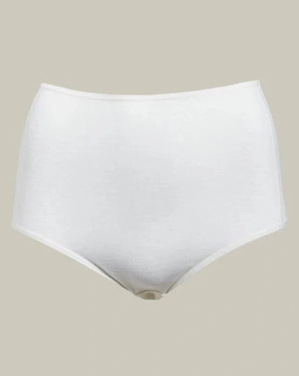 Ulltruse full brief, Juliana